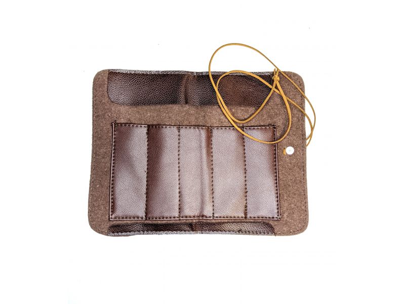 Practical roll-up pouch for tools (for agates or punches, brushes or dry tip)