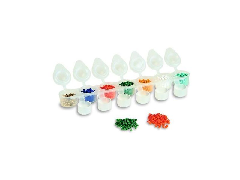 Plastic containers to 7 tubs of 6 ml.
