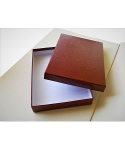 Eleganter Karton, für Ikone, burgunderrote Farbe